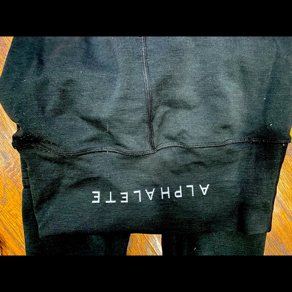 Alphalete revival leggings